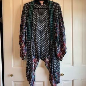 Multi patterned kimono